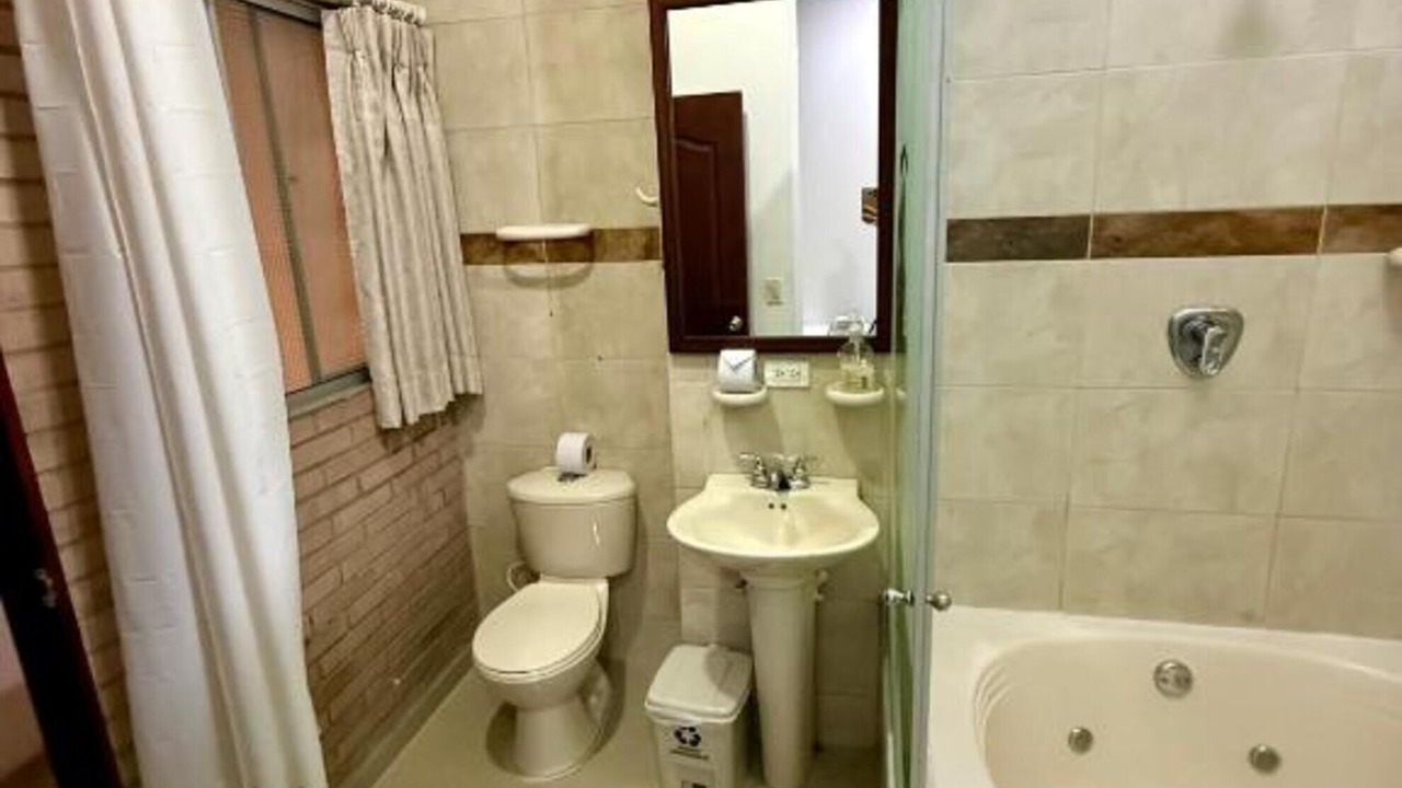 Photo of Bathroom in Suramericana