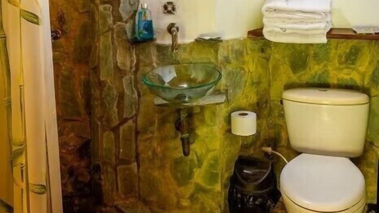 Photo of Bathroom in Restrepo