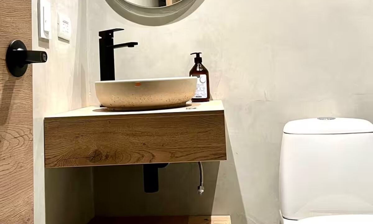 Photo of Bathroom in Belen