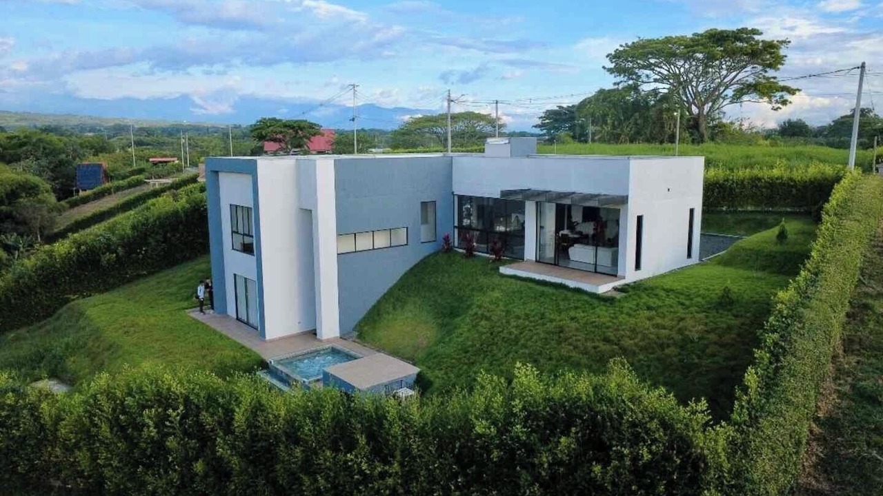 Photo of Outdoor in Alcala