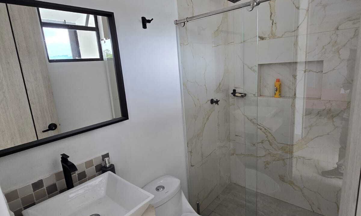 Photo of Bathroom in Restrepo