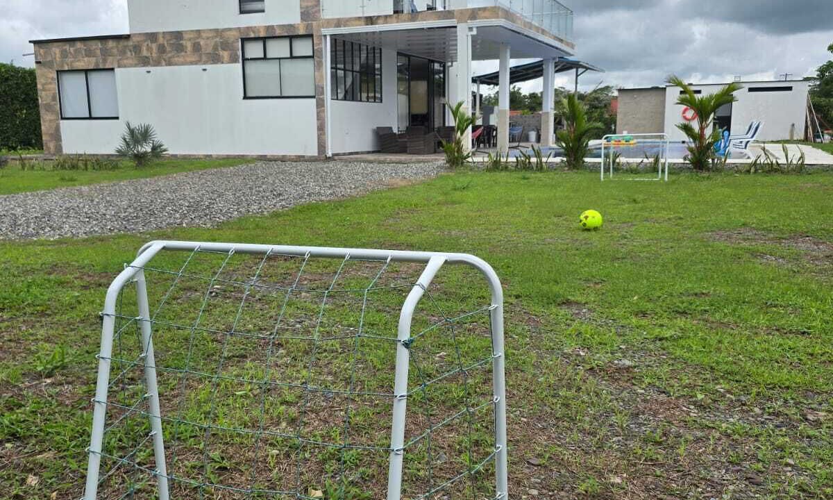 Photo of Outdoor in Restrepo
