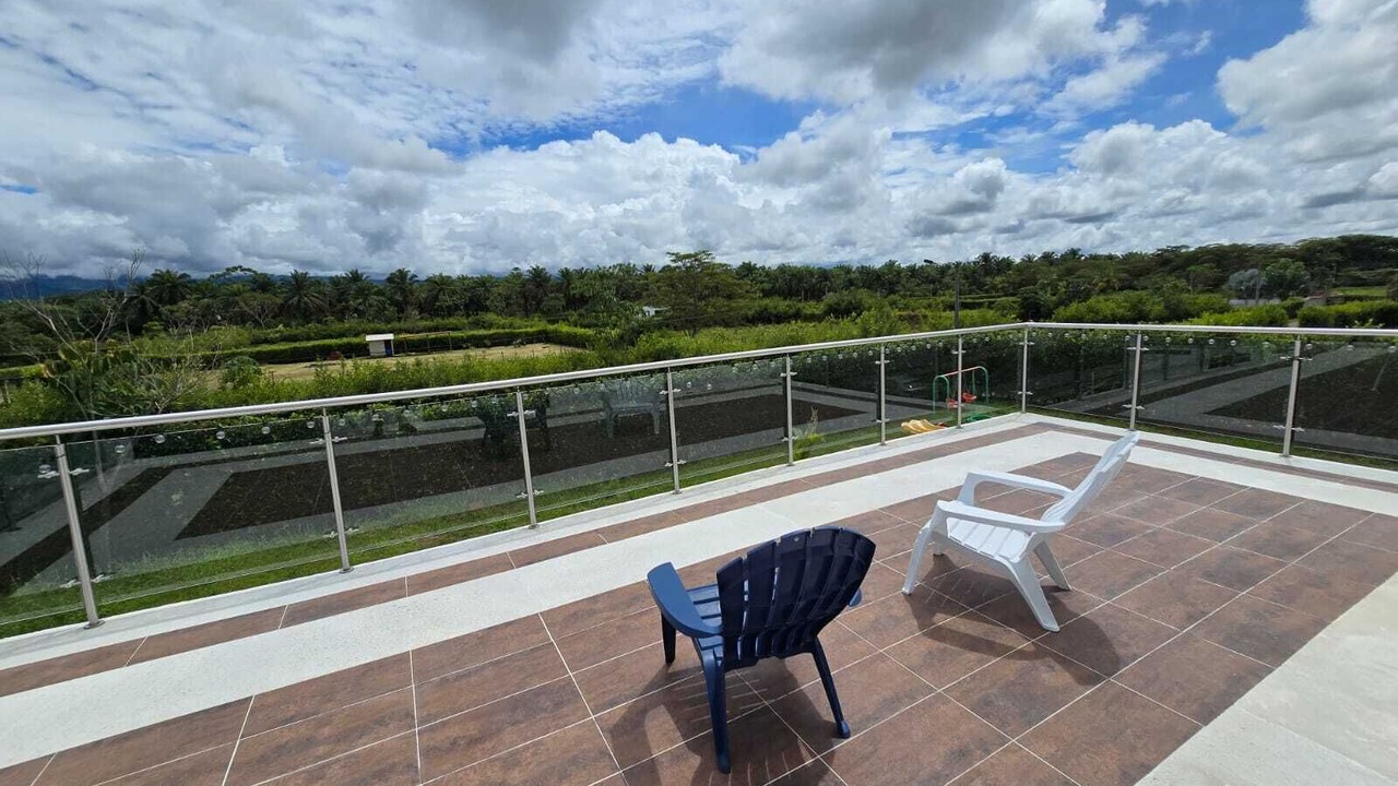 Photo of Patio Balcony in Restrepo
