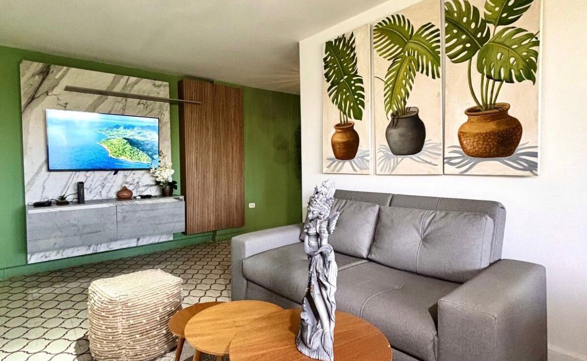 Photo of Livingroom in Boston