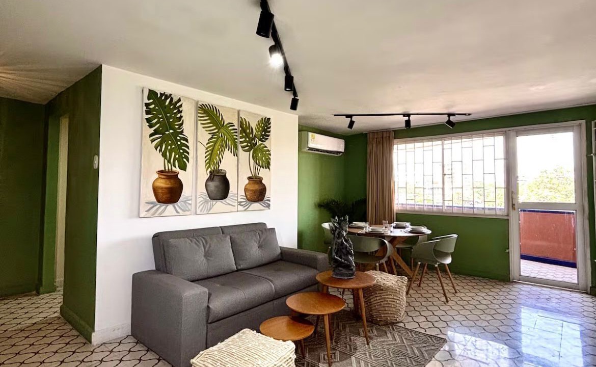 Photo of Livingroom in Boston