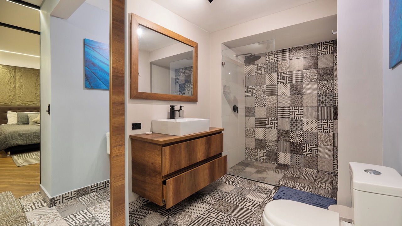 Photo of Bathroom in La Florida