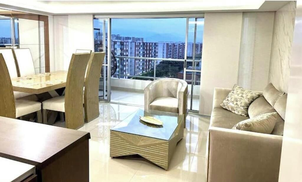 Photo of Livingroom in Cali