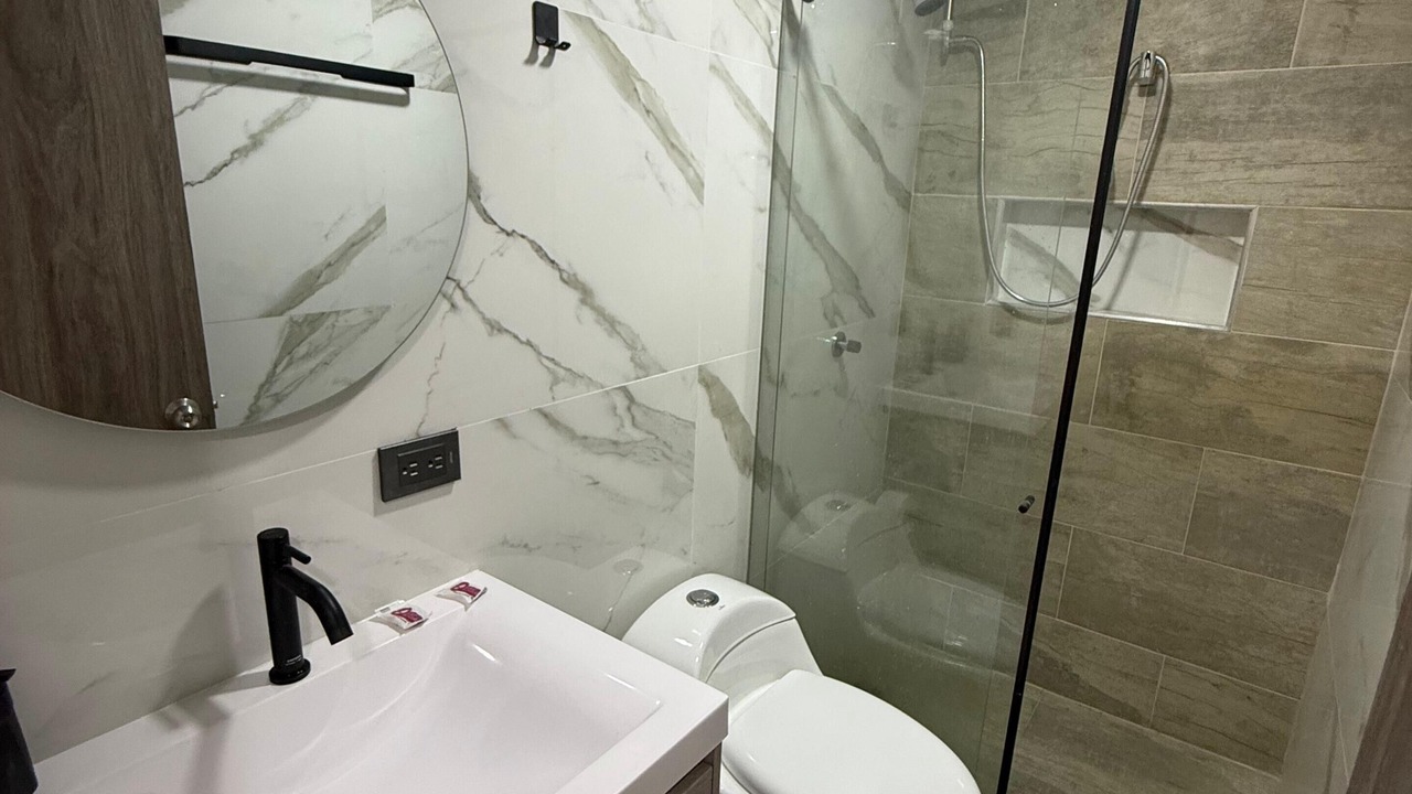 Photo of Bathroom in San Fernando