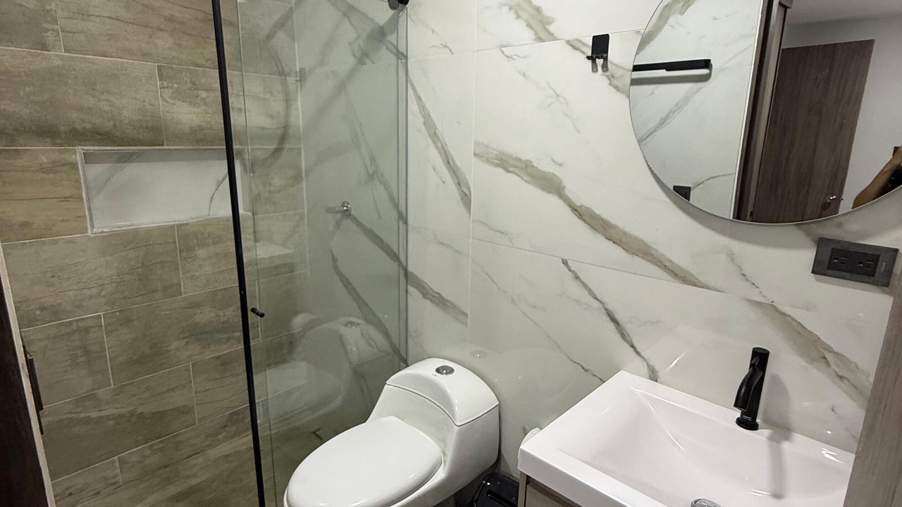 Photo of Bathroom in San Fernando