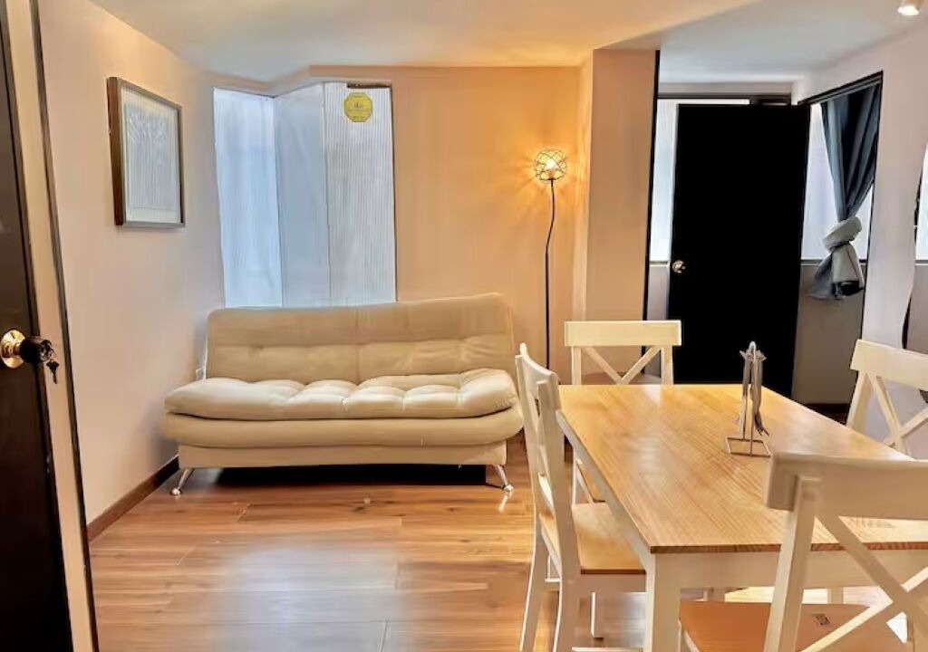 Photo of Livingroom in Chico