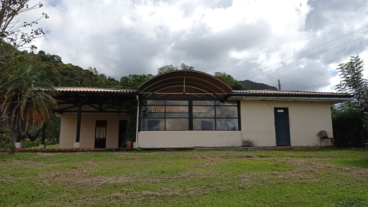 Photo of Outdoor in Buesaco