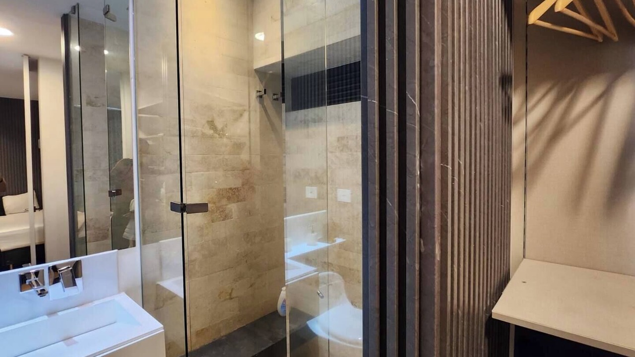 Photo of Bathroom in La Florida