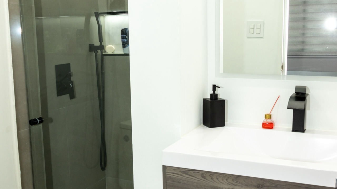 Photo of Bathroom in Cali