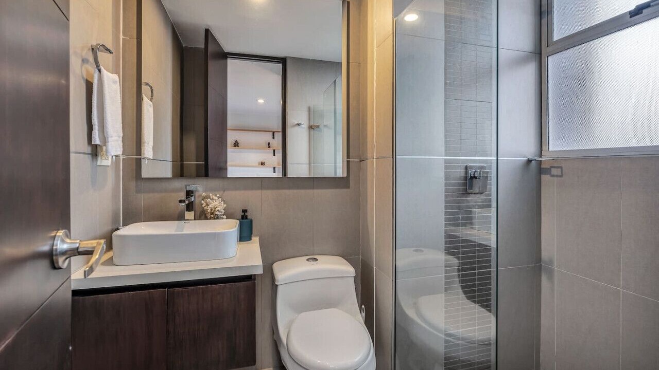 Photo of Bathroom in Lalinde
