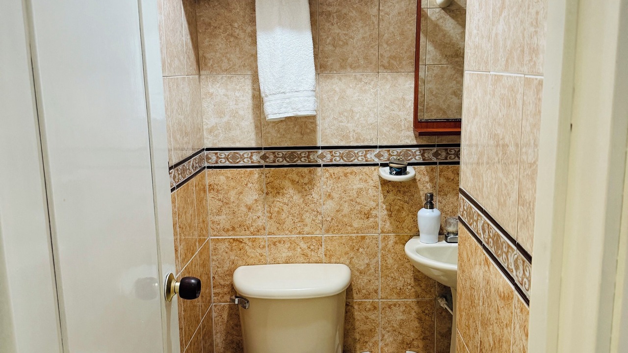 Photo of Bathroom in Cali