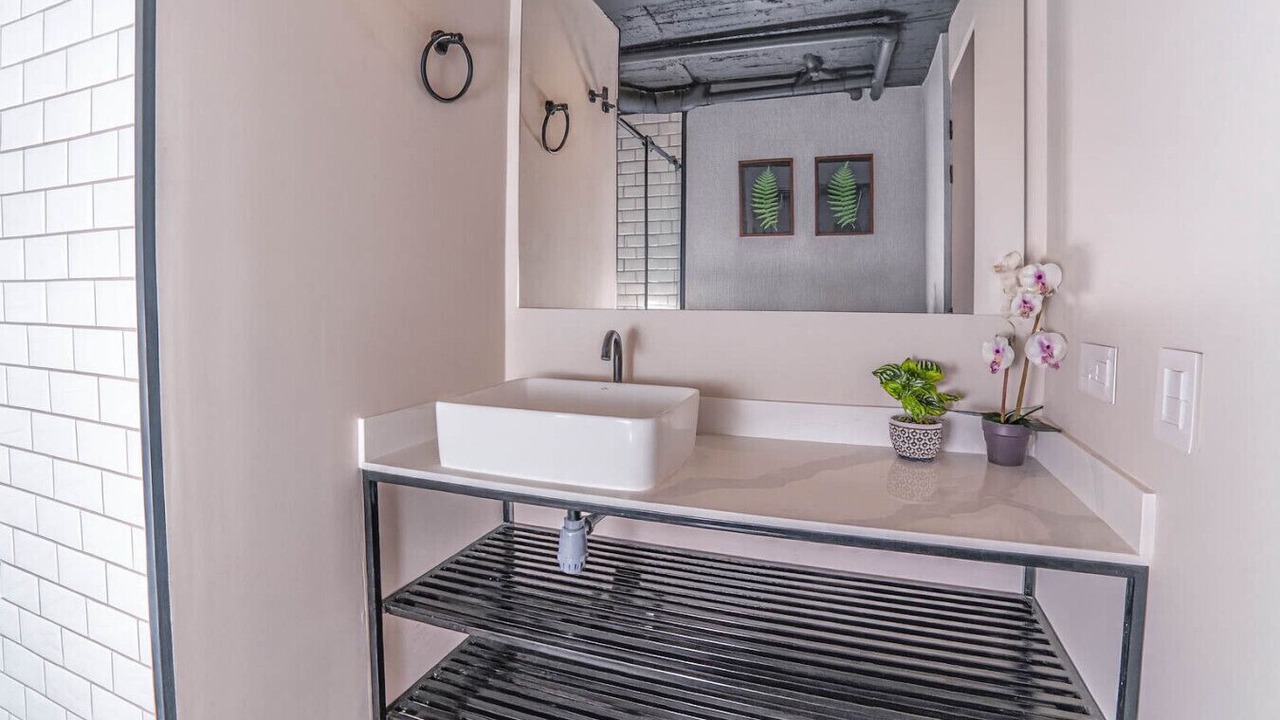 Photo of Bathroom in La Florida