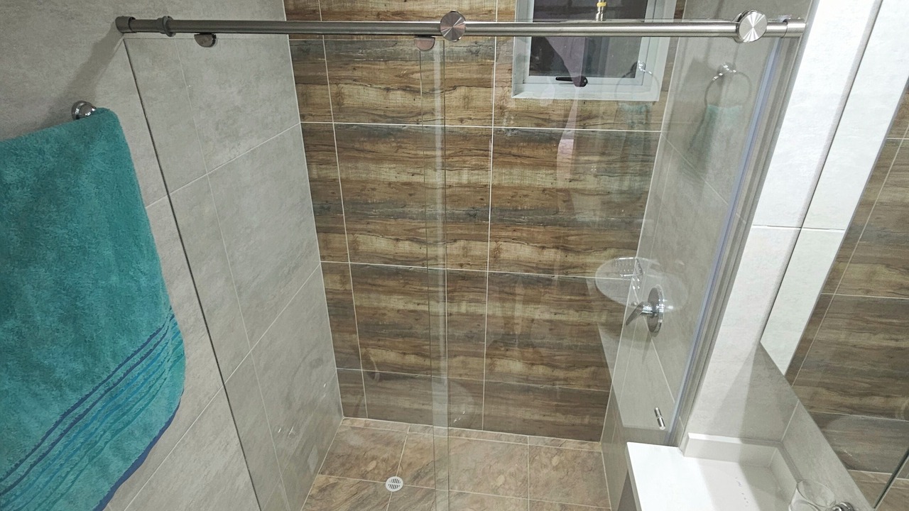 Photo of Bathroom in Cali