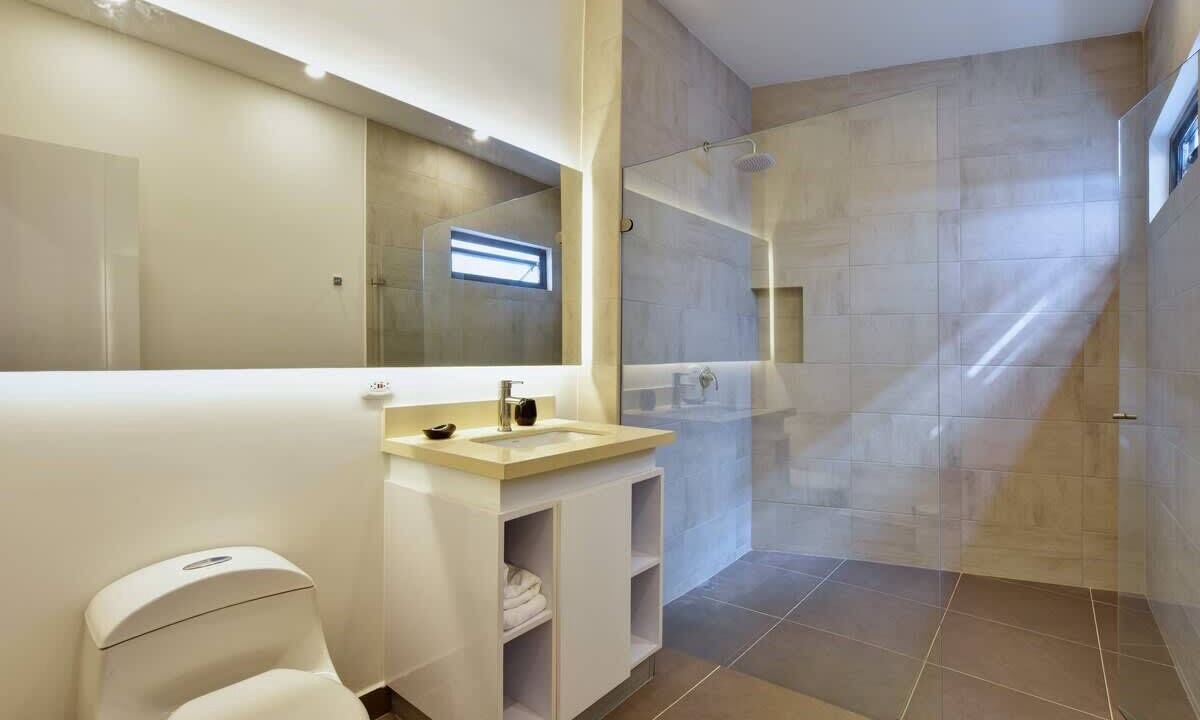 Photo of Bathroom in Cali