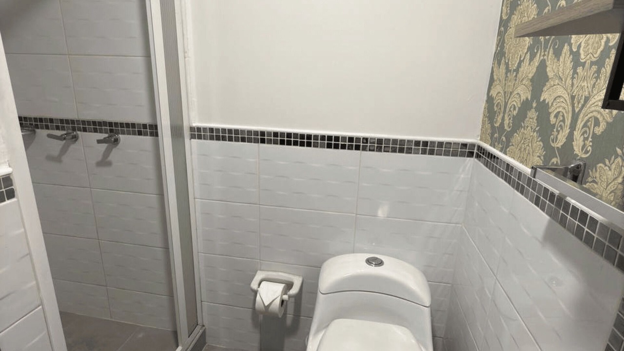 Photo of Bathroom in Cali