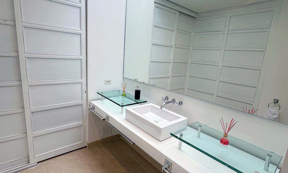 Photo of Bathroom in Chapinero