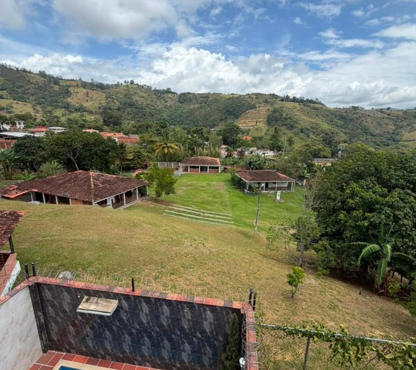 Photo of Others in Chinacota