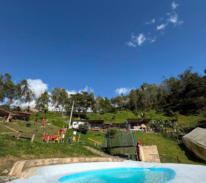 Photo of Others in Fomeque
