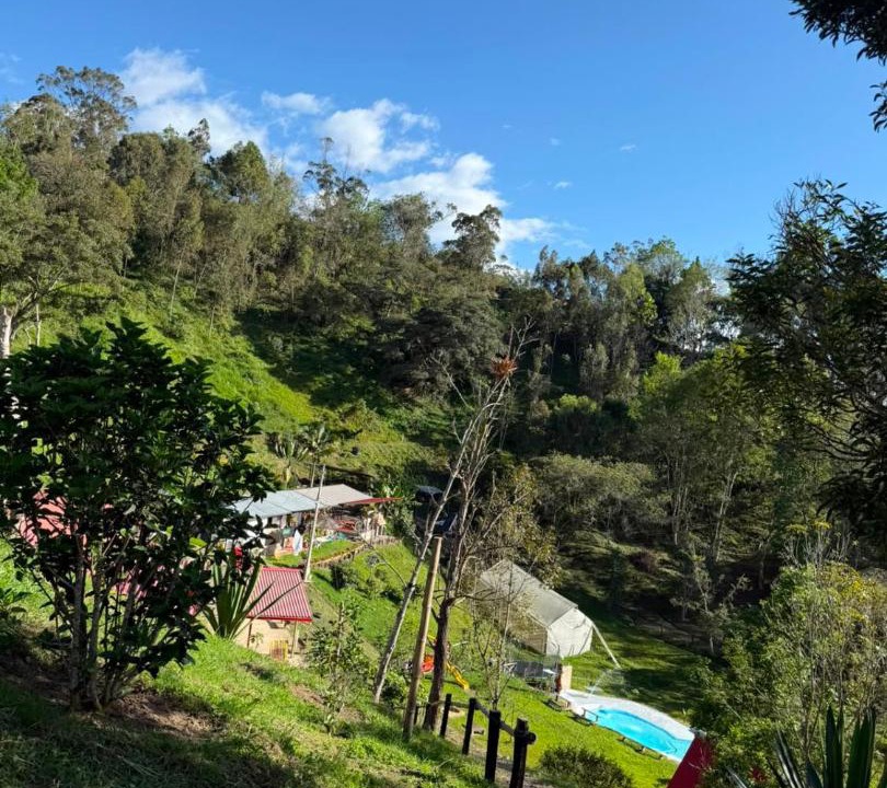 Photo of Others in Fomeque