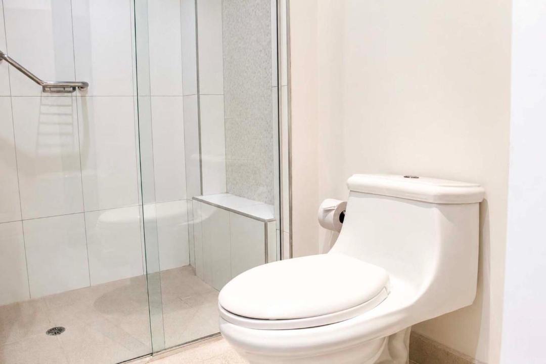 Photo of Bathroom in Cali