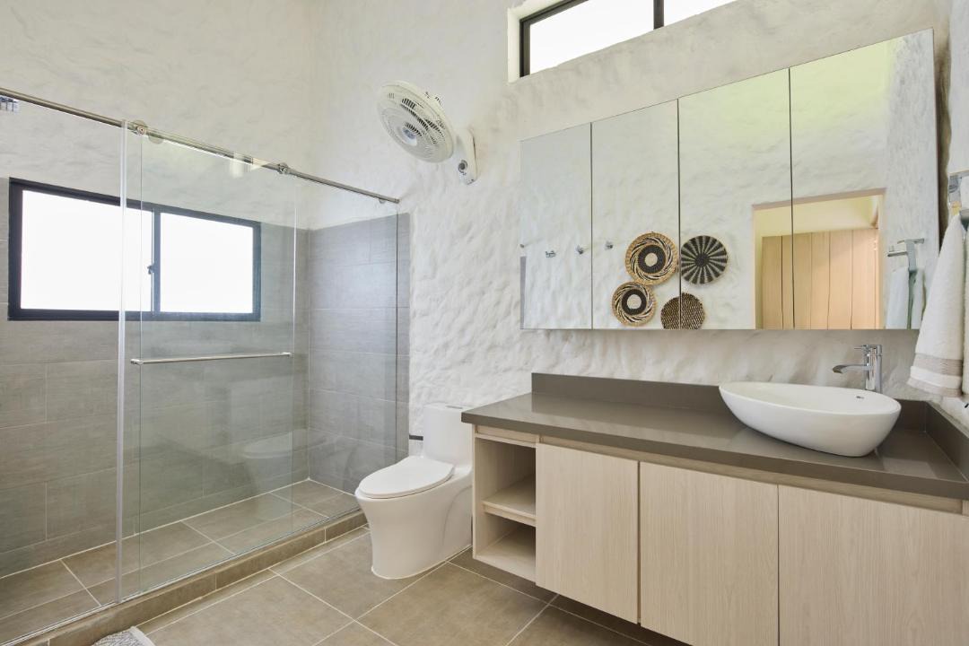Photo of Bathroom in Andean Natural Region