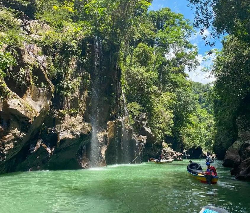 Photo of Others in Puerto Triunfo