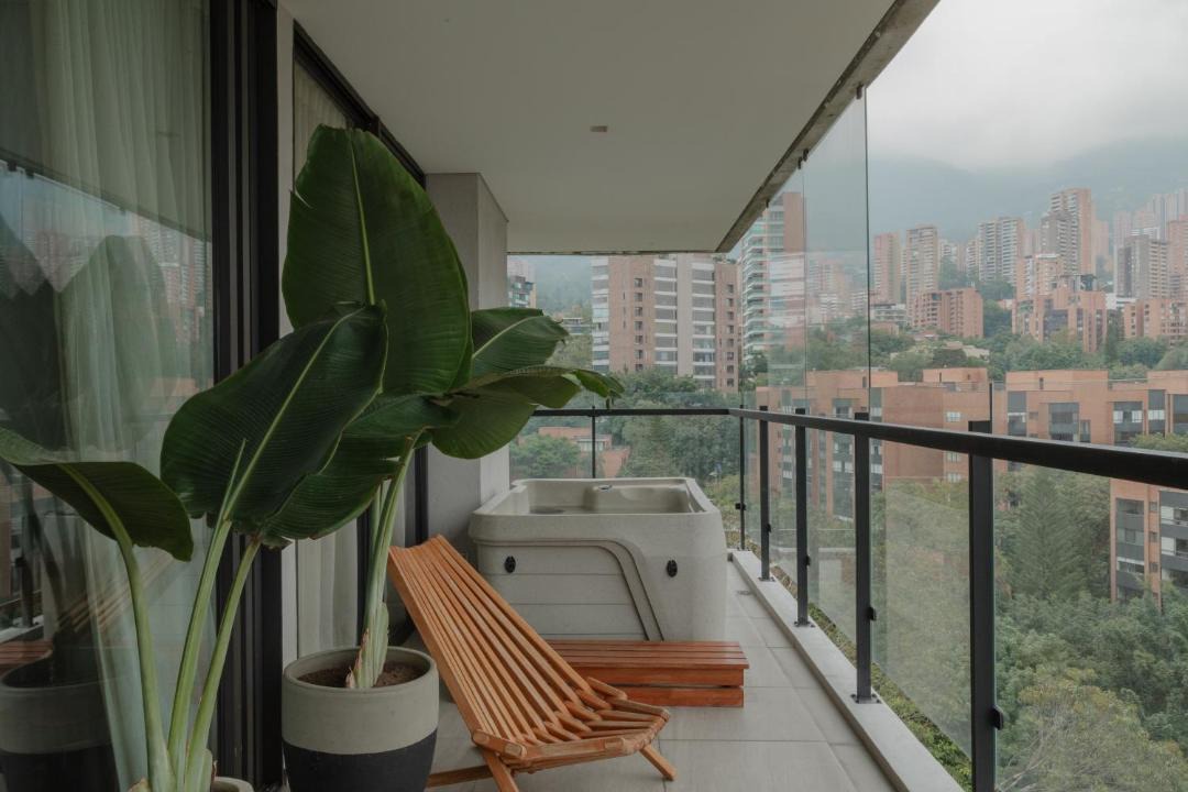 Photo of Patio Balcony in Las Lomas I