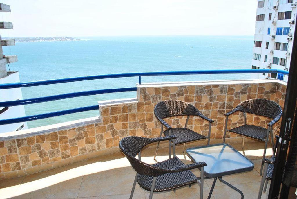 Photo of Patio Balcony in El Laguito