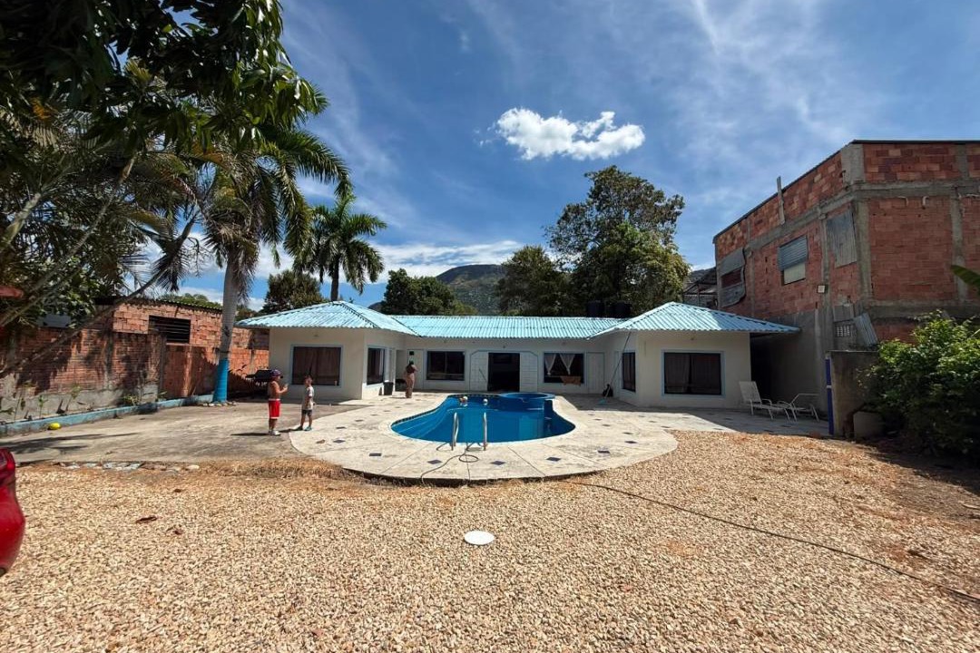 Photo of Others in Apulo