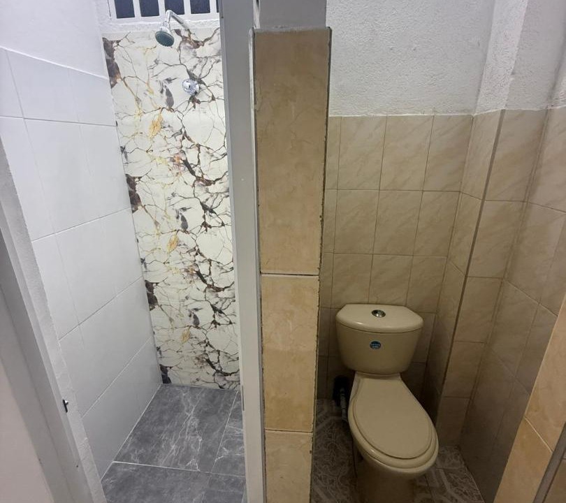 Photo of Bathroom in Cali