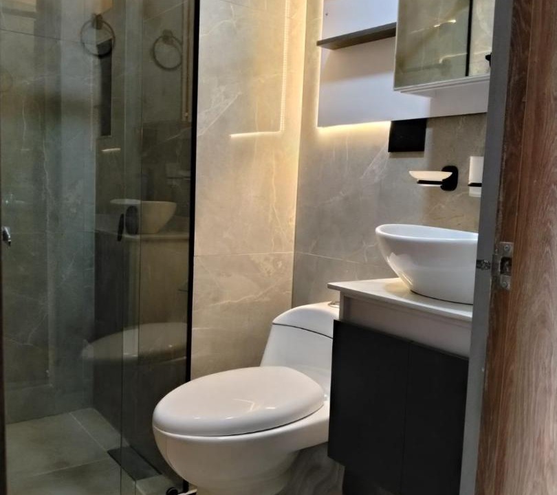 Photo of Bathroom in Cali