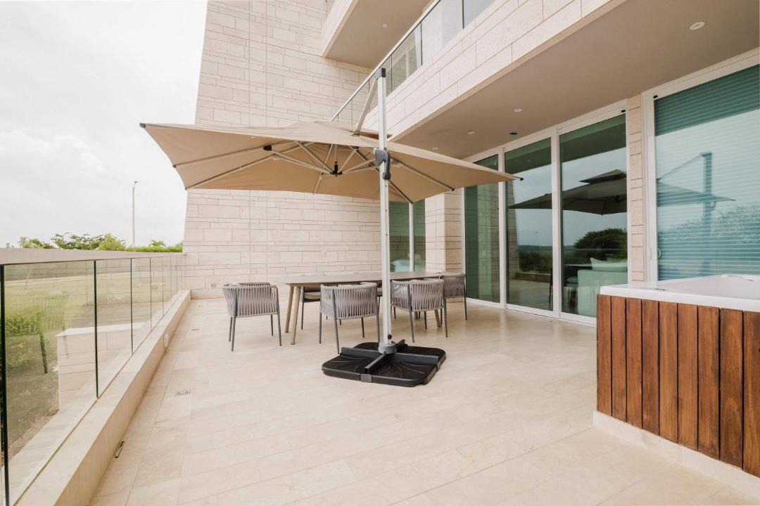 Photo of Patio Balcony in Porto Nao