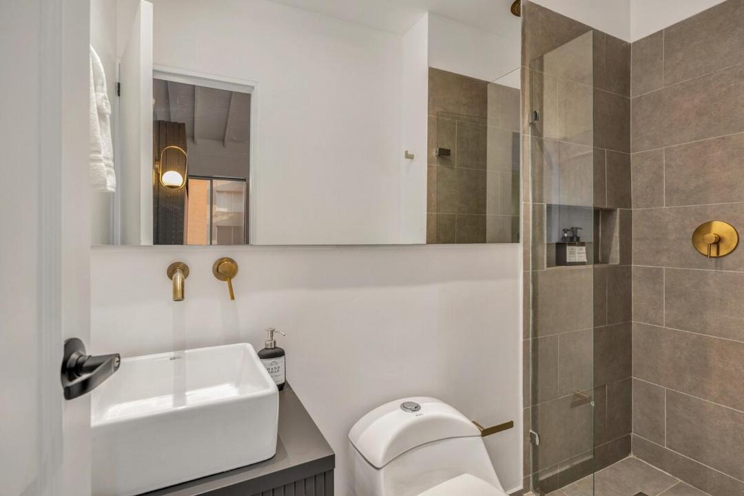 Photo of Bathroom in La Florida