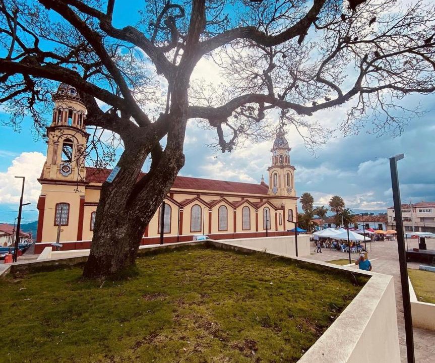 Photo of Others in Velez