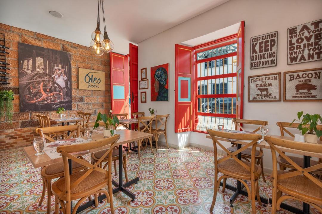 Photo of Others in Jardin