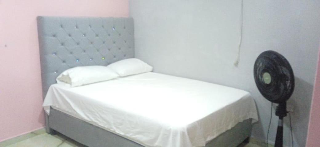Photo of Bedroom in Lalinde
