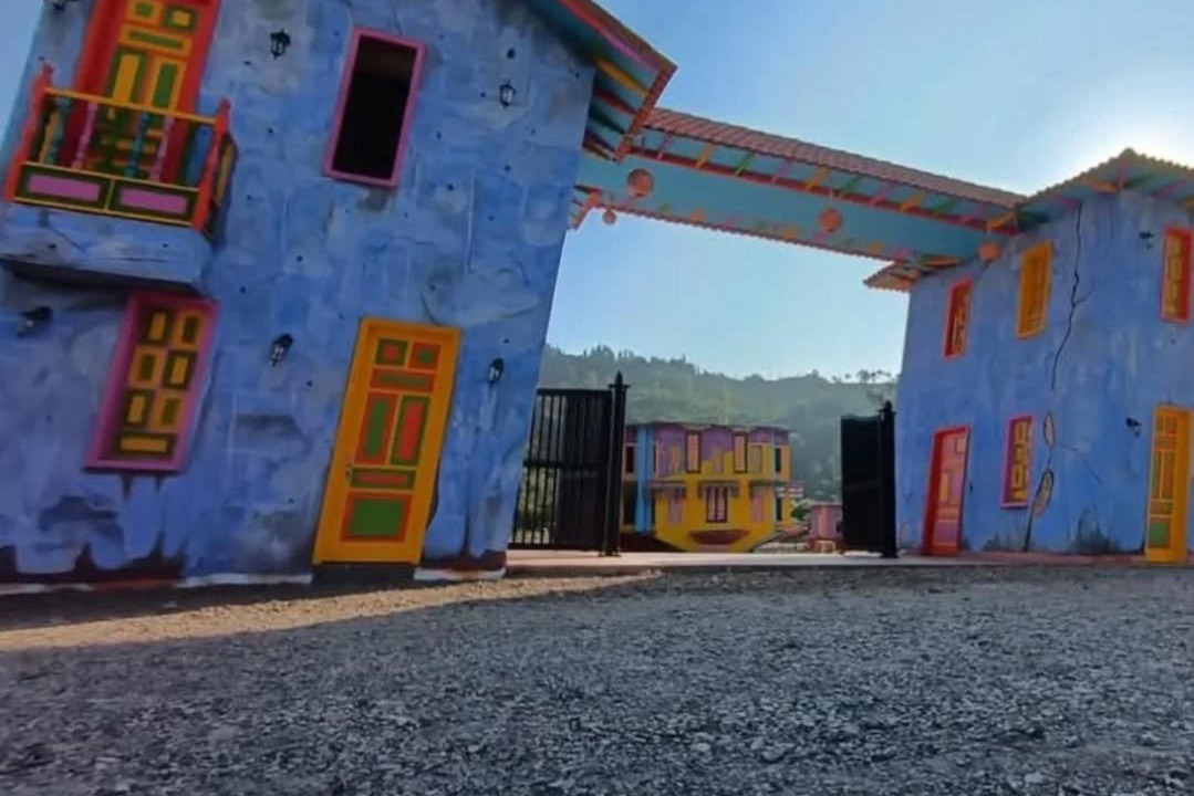 Photo of Others in Raquira