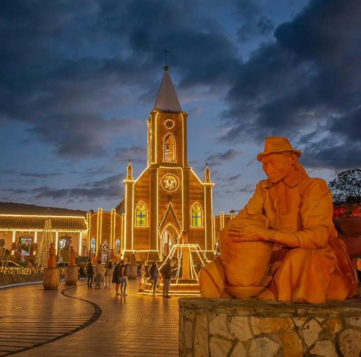 Photo of Others in Raquira