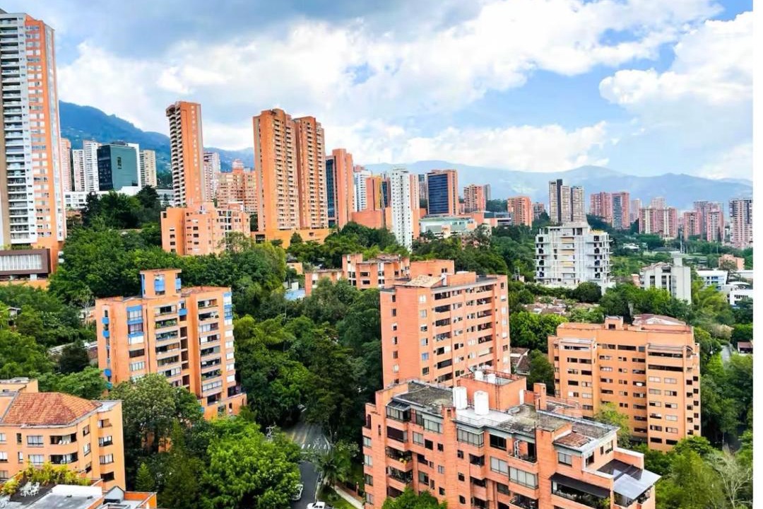 Photo of Buildings in El Tesoro