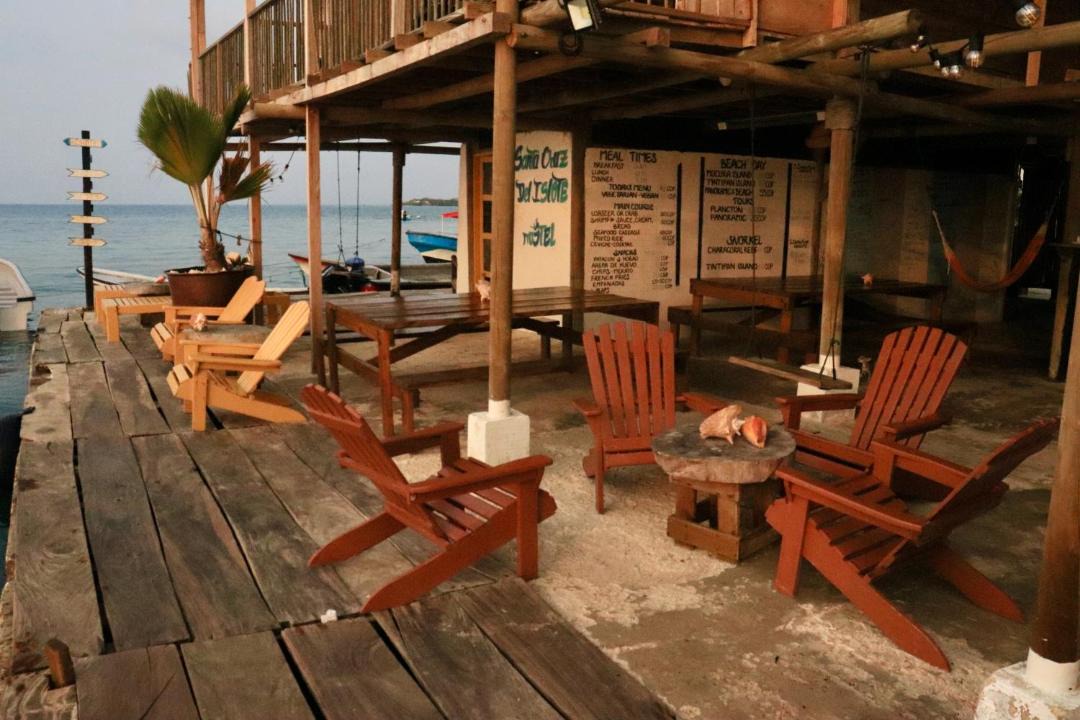 Photo of Others in El Islote