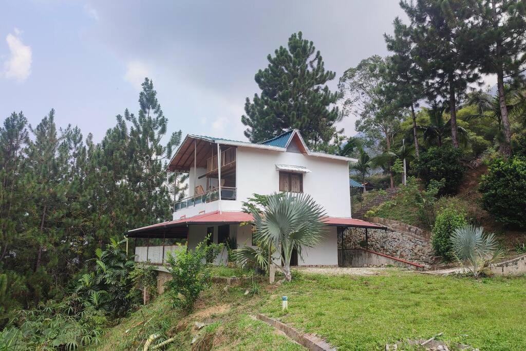 Photo of Buildings in Cocorna