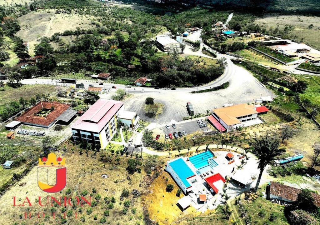 Photo of Others in Curiti