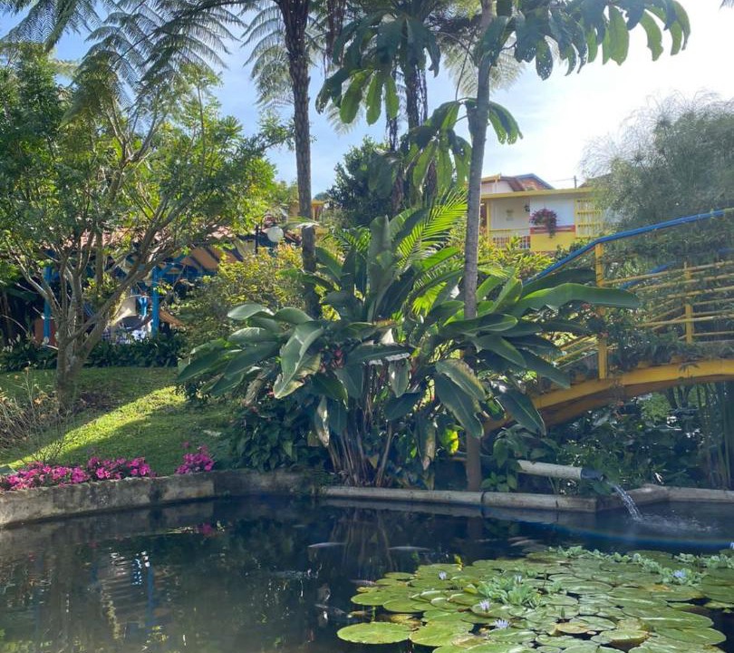 Photo of Others in Jardin