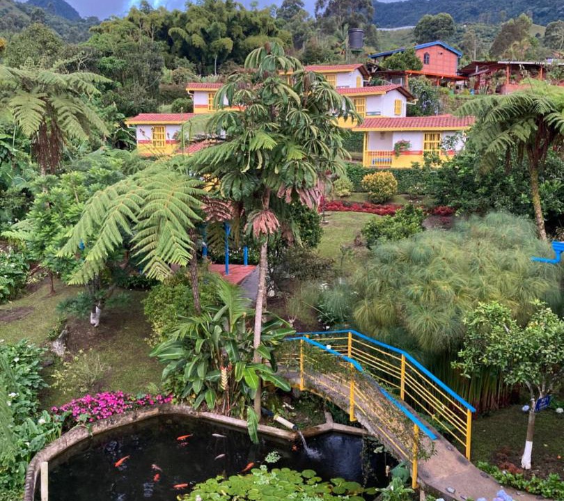 Photo of Others in Jardin