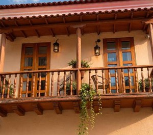Hotel Atuchi 