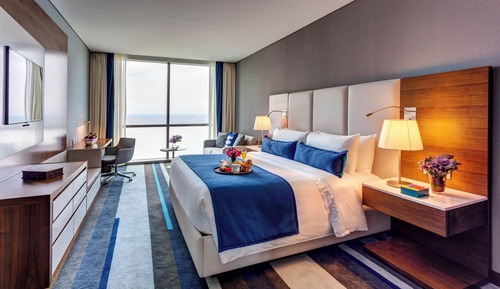 Classic Room, 1 King Bed, Ocean View (Smart Room)
